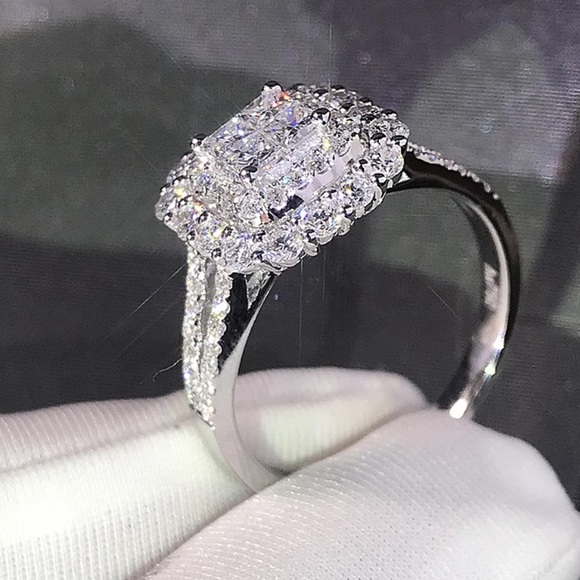 New Luxury solid 925 sterling silver Diamond Ring - Picture 3 of 8